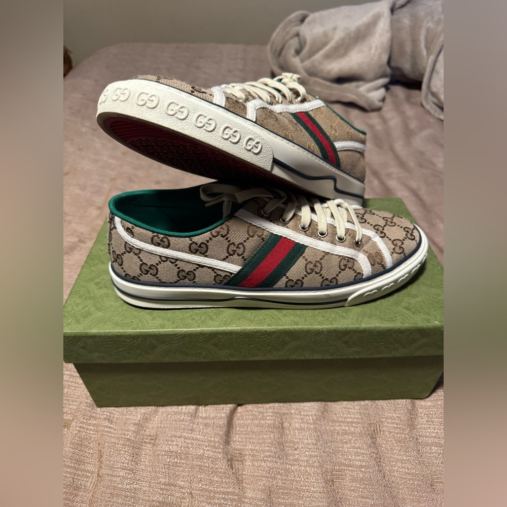 Gucci Beige and Green Sneakers